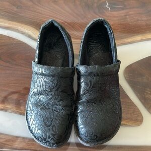 b.o.c (Born) black womens shoes